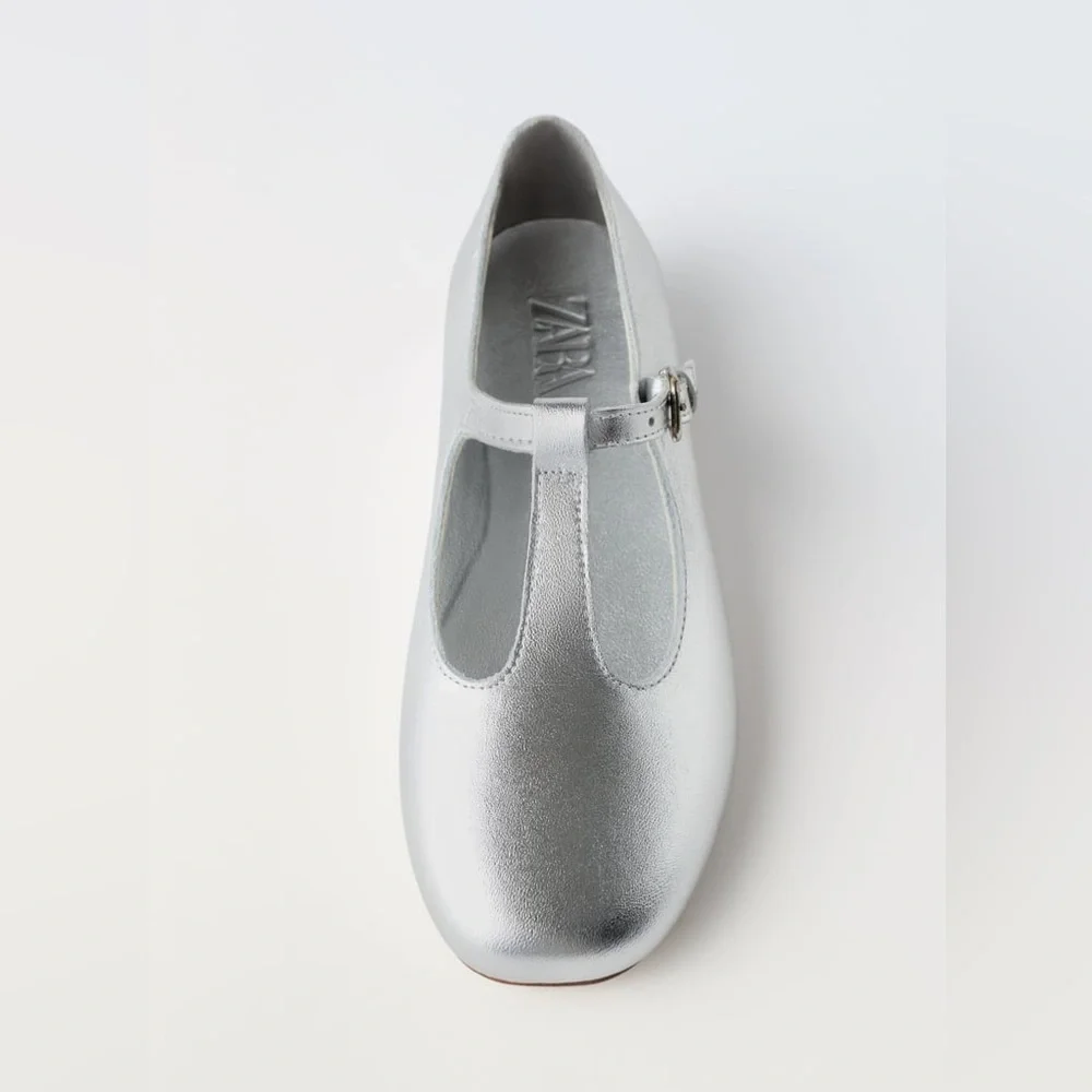 NWOT. Zara Kids Silver Leather Ballet Flats. Size 5,5/Eu 38.